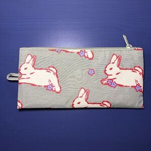 BAGGU Medium Flat Pouch Spring Animals Bunny Print NWOT